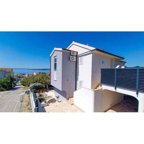 Apartments with a parking space Promajna, Makarska - 23181