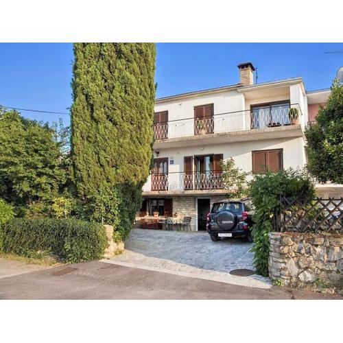 Apartments with a parking space Rovinj - 23505