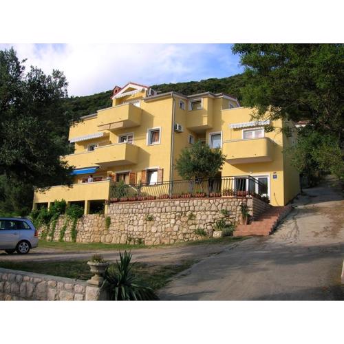Apartments with a parking space Supetarska Draga - Gornja, Rab - 13645