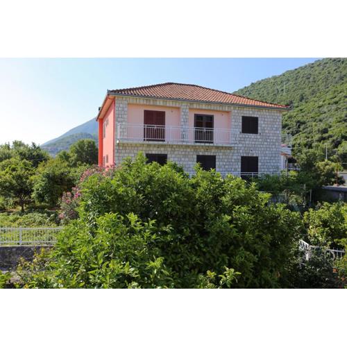Apartments with a parking space Trpanj, Peljesac - 10148