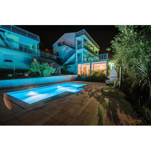 Apartments with a swimming pool Dramalj, Crikvenica - 5551