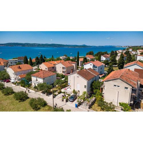 Apartments with parking spaces Biograd na Moru, Biograd - 21048