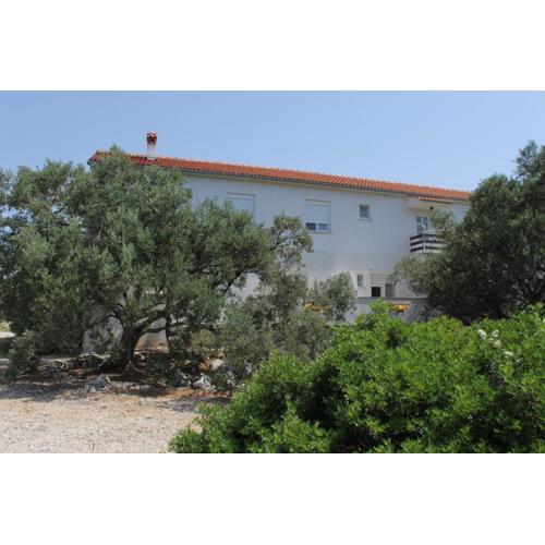 Apartments with parking spaces Bozava, Dugi otok - 8123