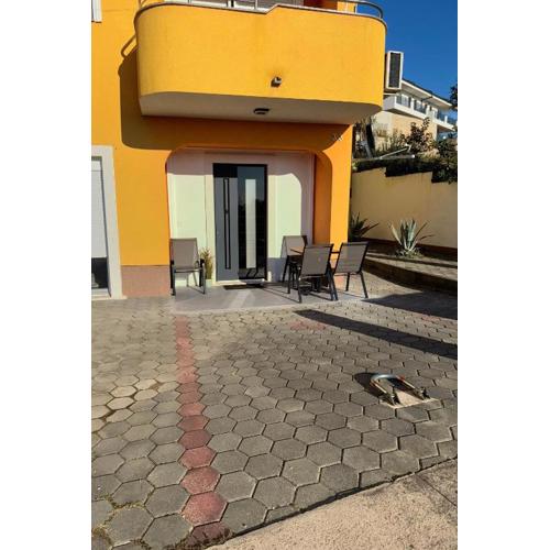 Apartments with parking spaces Jadranovo, Crikvenica - 24543