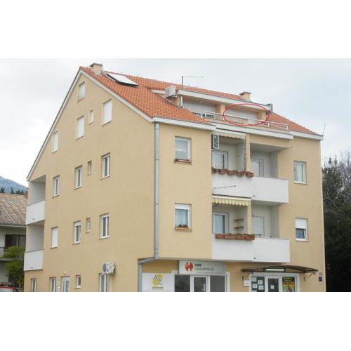 Apartments with parking spaces Kastel Stari, Kastela - 24469