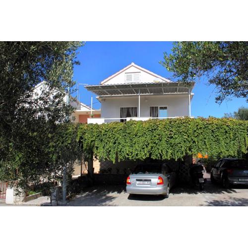 Apartments with parking spaces Korcula - 9306