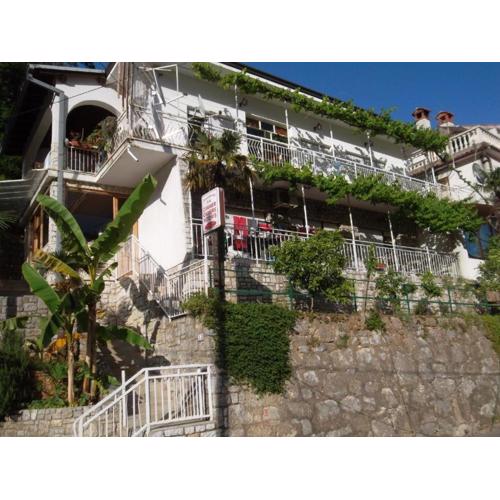 Apartments with parking spaces Moscenicka Draga, Opatija - 16123