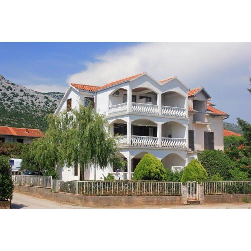 Apartments with parking spaces Orebic, Peljesac - 10193