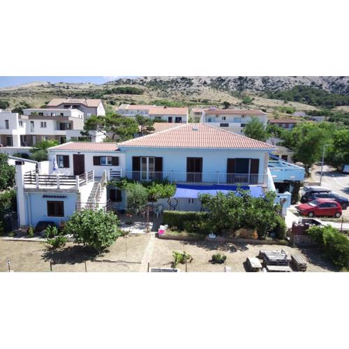 Apartments with parking spaces Pag - 6325