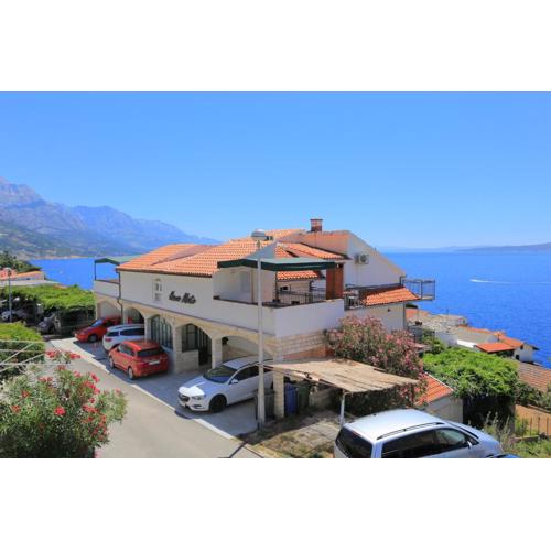 Apartments with parking spaces Pisak, Omis - 16239