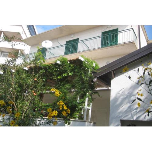 Apartments with parking spaces Podgora, Makarska - 22389