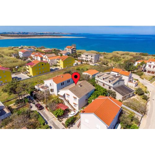 Apartments with parking spaces Povljana, Pag - 21342
