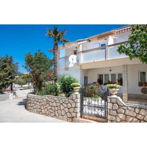Apartments with parking spaces Povljana, Pag - 233