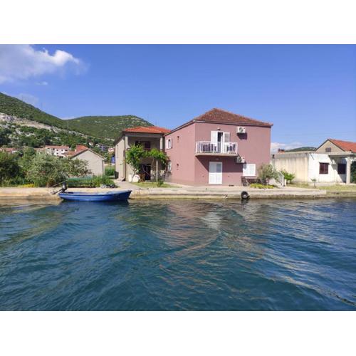 Apartments with parking spaces Rogotin, Neretva Delta - Usce Neretve - 23141