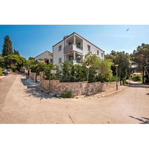 Apartments with parking spaces Rovinj - 24440