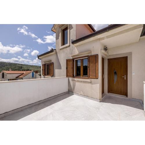 Apartments with parking spaces Splitska, Brac - 23168