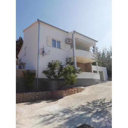 Apartments with parking spaces Starigrad, Paklenica - 12939