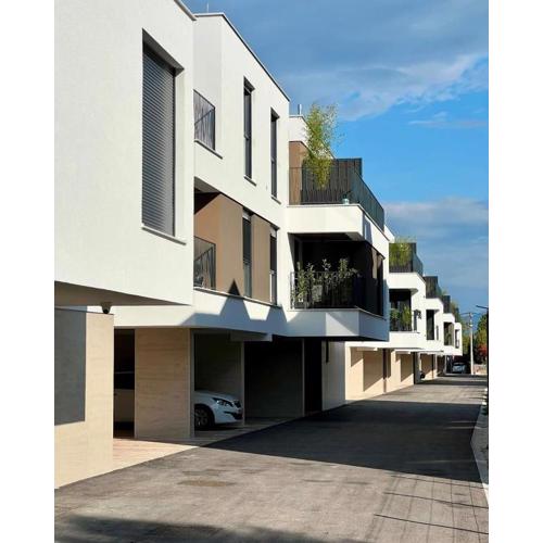 Apartments with parking spaces Zagreb - 23694