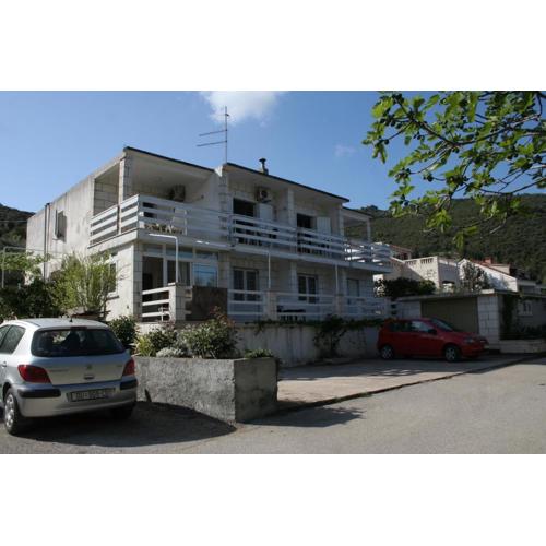 Apartments with parking spaces Zrnovska Banja, Korcula - 4426