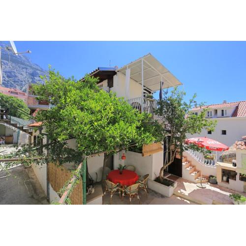 Apartments with WiFi Makarska - 19038