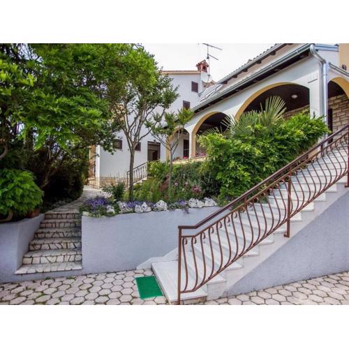 Apartments with WiFi Rovinj - 22526