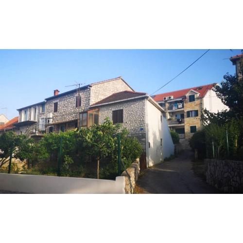 Apartments with WiFi Supetar, Brac - 23901