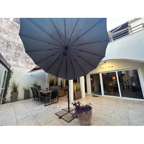 Apartments Ylona