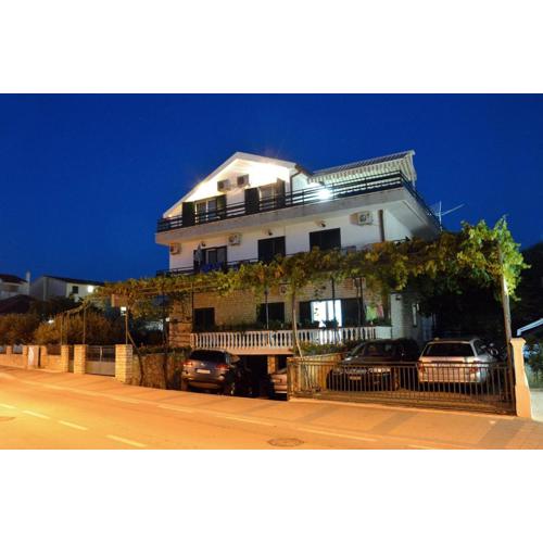 Apartments \