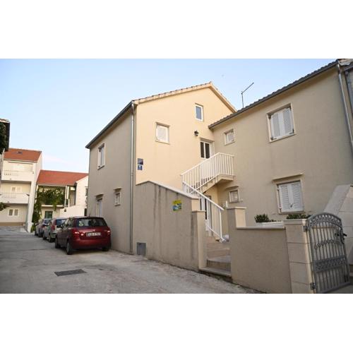 Apartments \