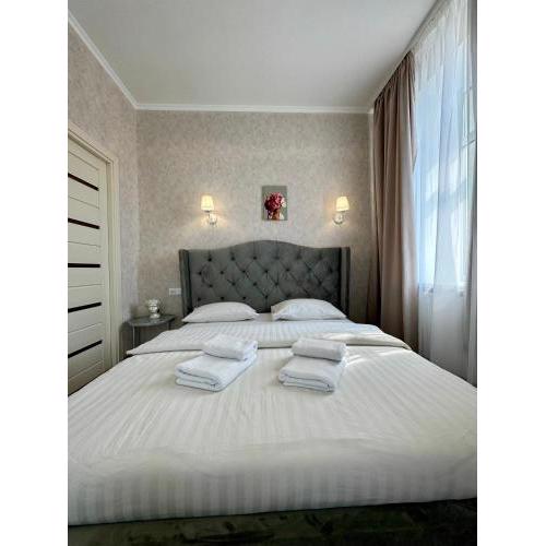 ApartPoltava 3-кімнатна FAMILY до 8 спальних місць ЦЕНТР ресторан Peperonchino