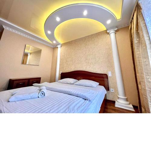 ApartPoltava ДВОКІМНАТНІ апартаменти, до 6 спальних місць, кутова ванна, КОРПУСНИЙ ПАРК, документи для відрядження