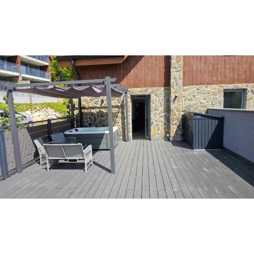 Aparts4U - Kras Resort Apartament C209 z prywatnym jacuzzi i tarasem