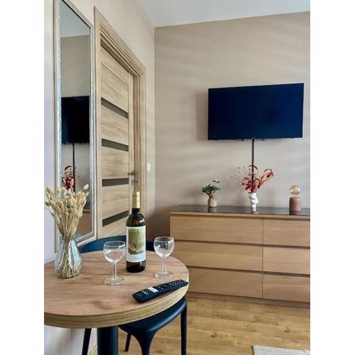 ApartStars Powstańców #17