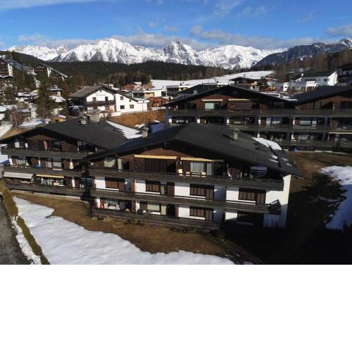 App 3 min walk to Seefeld center