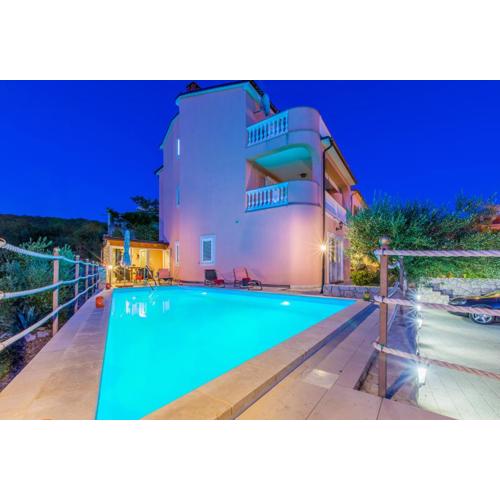 App Villa M Penthouse