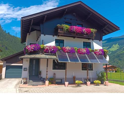 APPARTEMENT EBERHARTER Conny