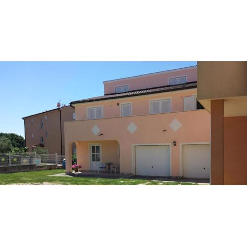 Appartement In Banjole Mit Terrasse Und Garten