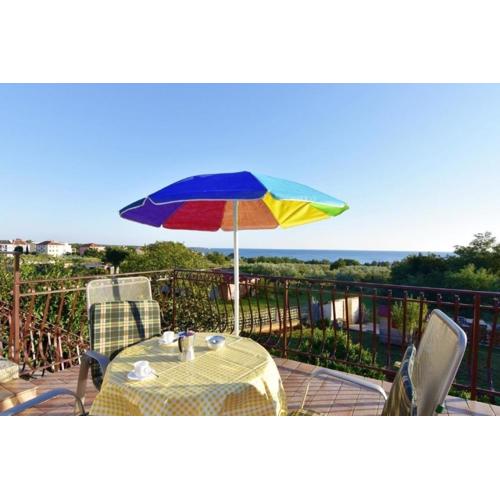 Appartement in Zambratija mit Grill, Garten und Terrasse und Meerblick