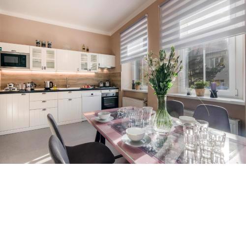 APT with sunny garden Prague by Michal&Friends