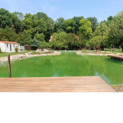Aranykert Apartmanok Vének