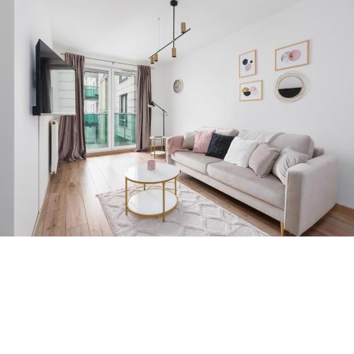 Arena Lux Apartment Kasprowicz Park by Renters Prestige
