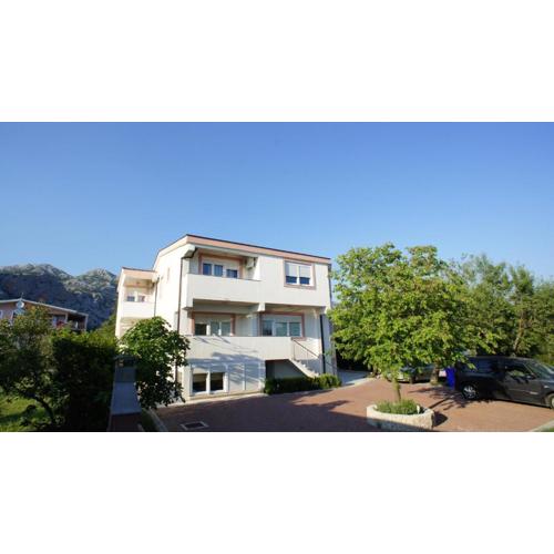 Argyruntum Apartments
