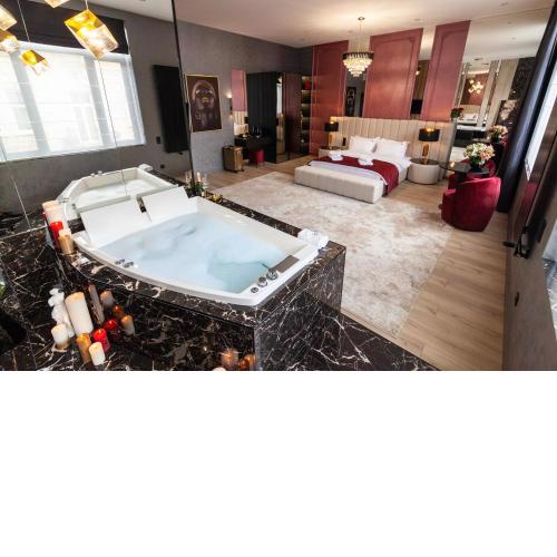 ARISTO Jacuzzi Hotel