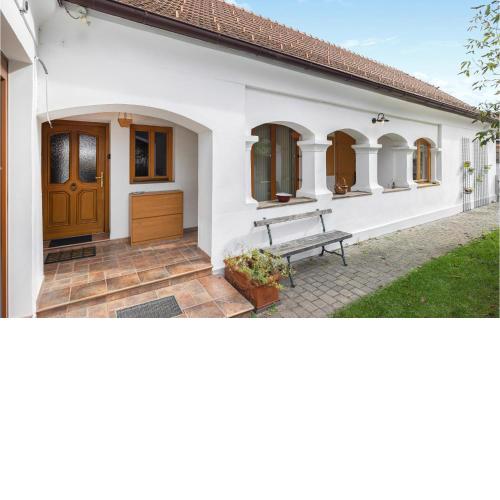 Arkadenhaus Apartment Gross