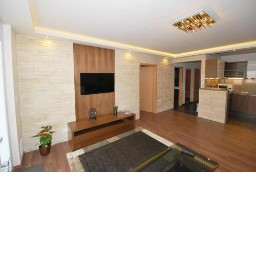 Arpad Bridge Apartments