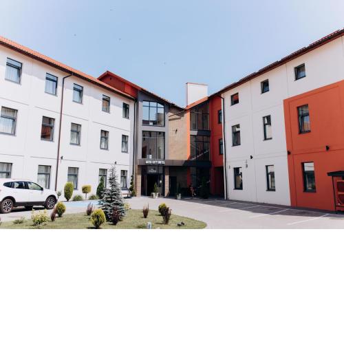Arta City Hotel