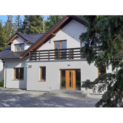 Aston -domek przy lesie, przestronny, apartamenty