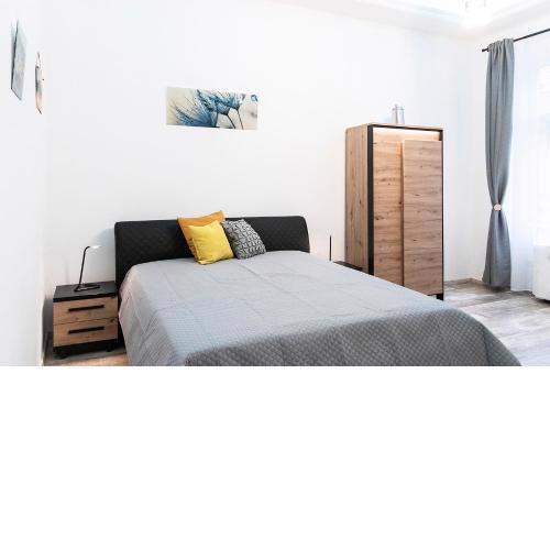 Astoria Tiny Apartment