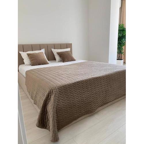 Atlant luxury Big Family Five Apart on Golovna поряд з ТЦ ДЕПОТ WI FI 24 на 7