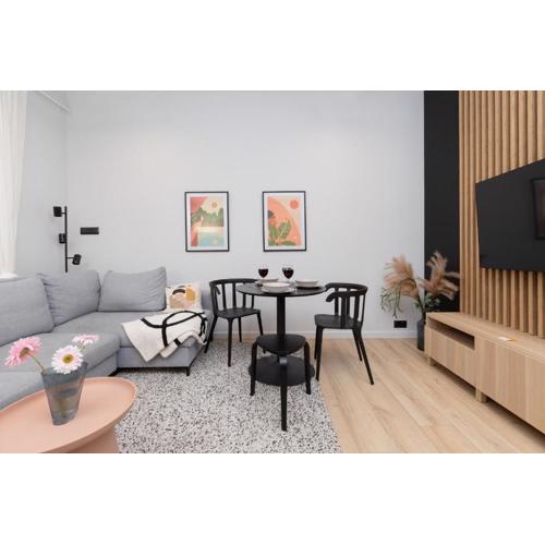 Atmospheric Apartment Near the Train Station Sopot by Noclegi Renters